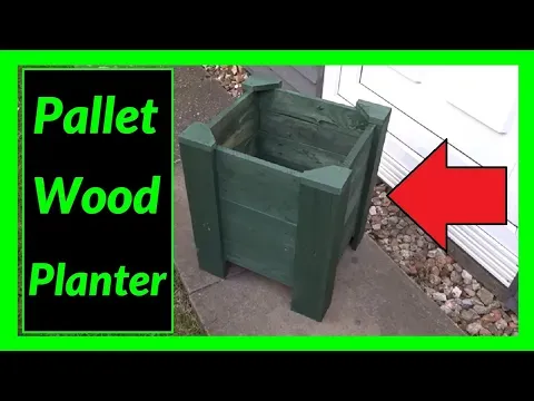 How to Make a Pallet Wood Planter for your Garden