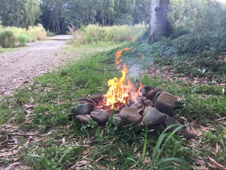How to Start a Fire In a Fire Pit the Easy Way