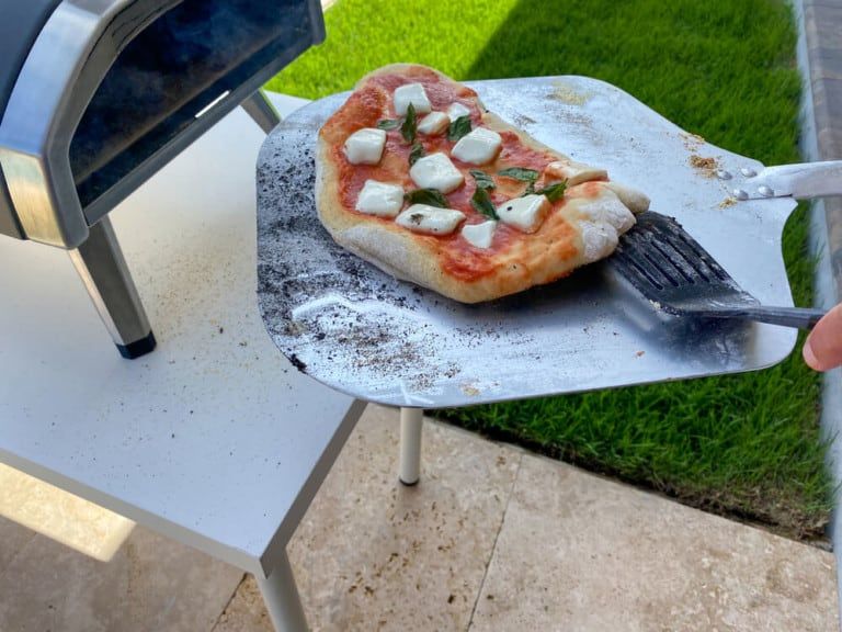 Best Wood for Ooni Pizza Oven and Perfect Homemade Slices!