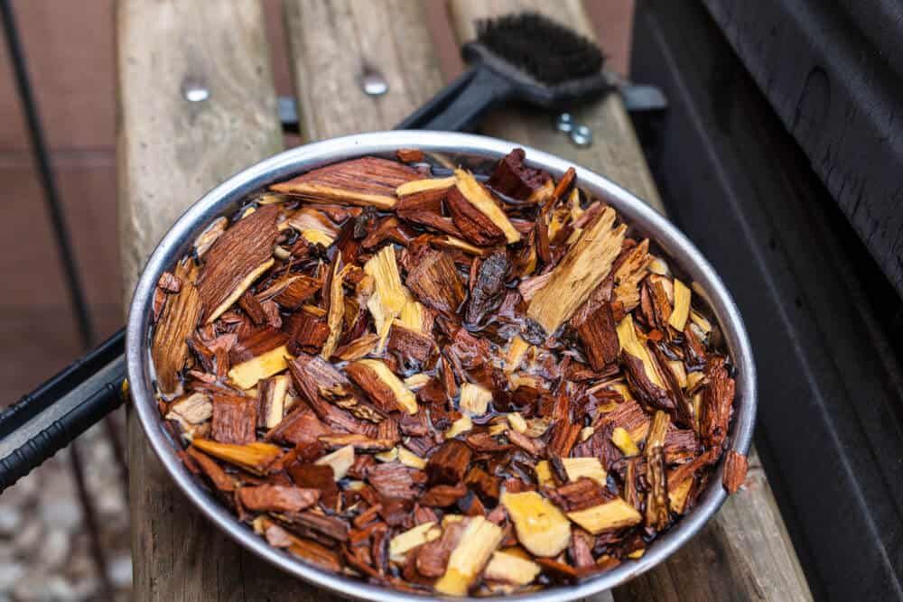 soaking mesquite wood chips for smoking bbq meats