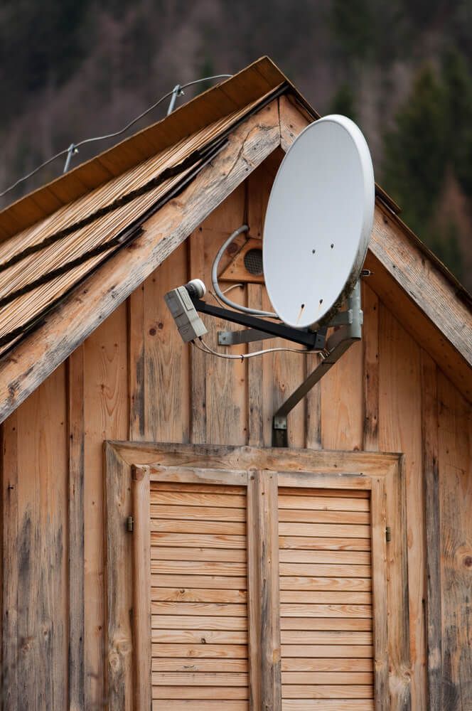 17 Off-Grid Communication Options [From High-Tech to Low-Tech!]